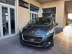 Peugeot 5008 1.6 HDi 115CV Business 7 Posti