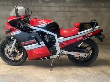 Suzuki gsxr 750