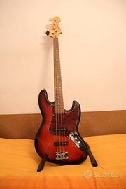 Basso Squier made in Indonesia