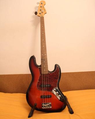 Basso Squier made in Indonesia
