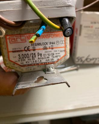 Trasformatore neon vetro3000/25  alta tensione usa