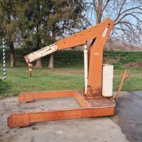 Sollevatore idraulico elettrico