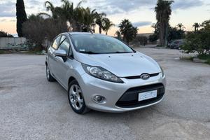 Ford Fiesta 1.4 TDCi 70CV 5 porte Titanium