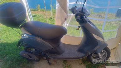 Piaggio zip 4t
