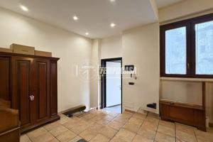 Ampio Quadrilocale al Piano Terra con Doppi Serviz