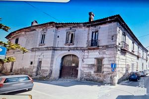 Intero palazzo d'epoca
