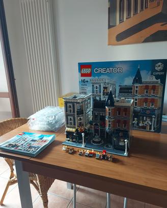 Lego 10255 Assembly Square