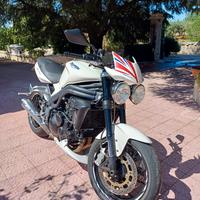 Triumph Speed Triple 1050