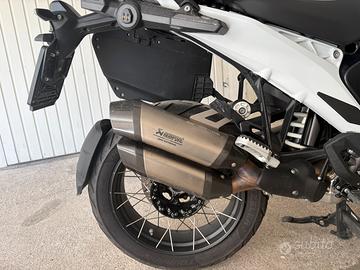 Bmw R 1300 GS Akrapovic