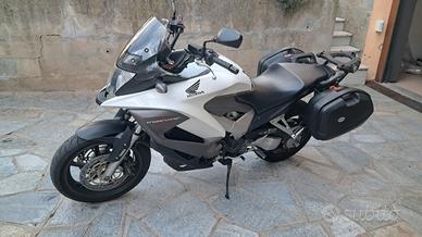 Honda CrossRunner VFR 800 X 