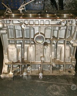 Monoblocco volkswagen golf 1.6 benz tipo bse