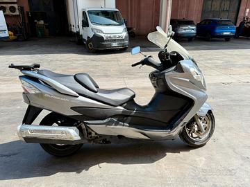 Suzuki Burgman 400