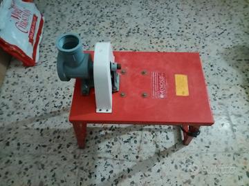 Macchinetta elettrica passapomodoro