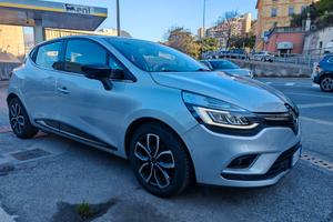 Renault Clio ok neopatentati moschino 