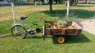 Cargo Bike artigianale con anta ribaltabile 