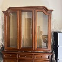 Cristalliera in noce massello - Stile Classico