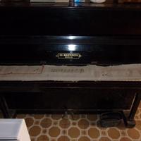 pianoforte verticale inizio 900