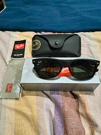 Occhiali da sole Ray-Ban New Wayfarer RB2132