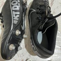 Scarpe da calcio Nike42