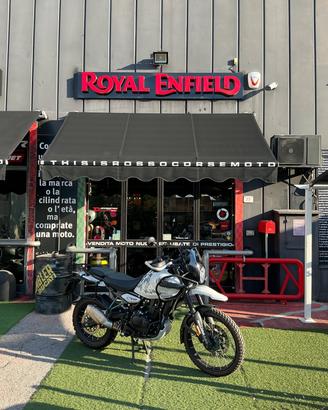 Royal Enfield Himalayan 450 Kamet White