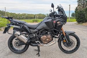 Africa Twin CRF 1100 Adventure Sports con optional