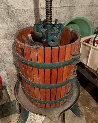 Torchio per vino