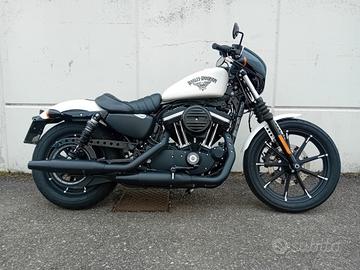 Harley-Davidson 883 Iron