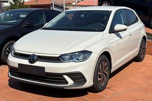Polo 1.0 Young 80cv