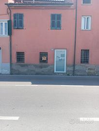 Fondo a uso magazzino a San Filippo