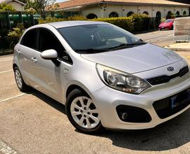 KIA Rio 3ª serie - 2012