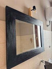 Specchio nero in legno