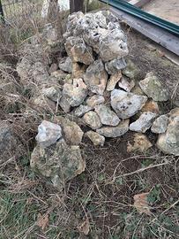 Pietre calcaree ornamentali da giardino