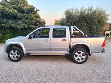 Isuzu D-Max 3.0 TD Crew Cab 4WD LS