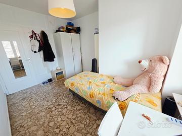 UDINE ZONA OSPEDALE - STANZA per STUDENTI