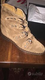 Scarpa / Stivale Via Roma (numero 40)