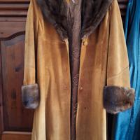 cappotto di pelle scamosciata da donna