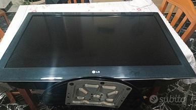 TV schermo piatto LG 42 pollici 