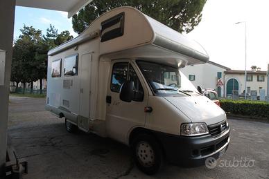 Camper del 2004 unico proprietario