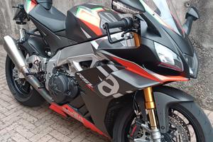 Aprilia rsv4 1100 2020