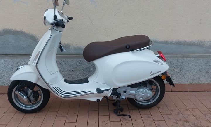 Piaggio Vespa 50 Primavera