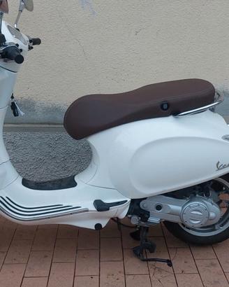 Piaggio Vespa 50 Primavera