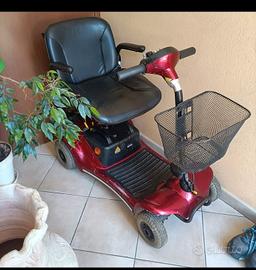 Motoretta per anziani