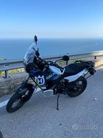 Husqvarna norden 901 expedition