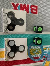 Fidget spinner e fidget cube