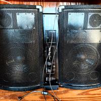 Impianto con amplificatore da 600w e casse 100w
