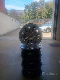 Cerchi in ferro raggio 15 per Volkswagen golf