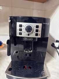 Macchina da caffè automatica DeLonghi Magnifica S