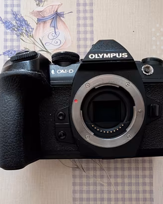 Olympus OM-D E-M1 mk II