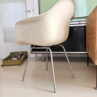 GAMBE BELLE SEDIA EAMES DAX HERMAN MILLER VITRA