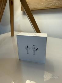 AirPods 4 Impacchettate